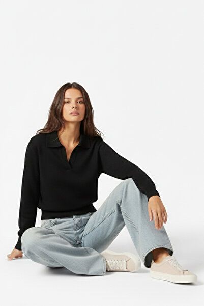 Eazy Co Eazystudio+ Women's Black Basic Polo Neck Knit Sweater