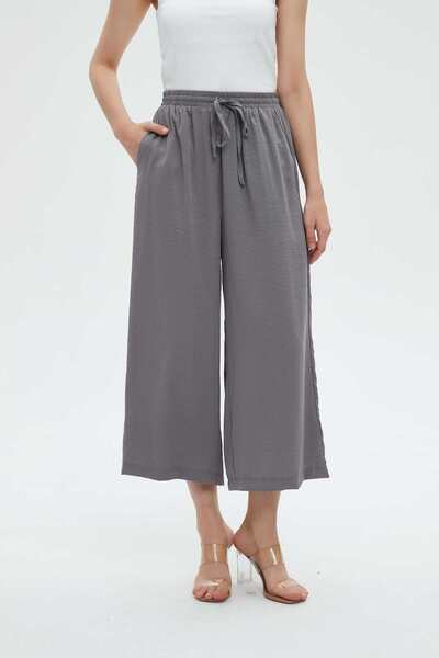 mica بنطلون مريح بطول ثلاثة أرباع