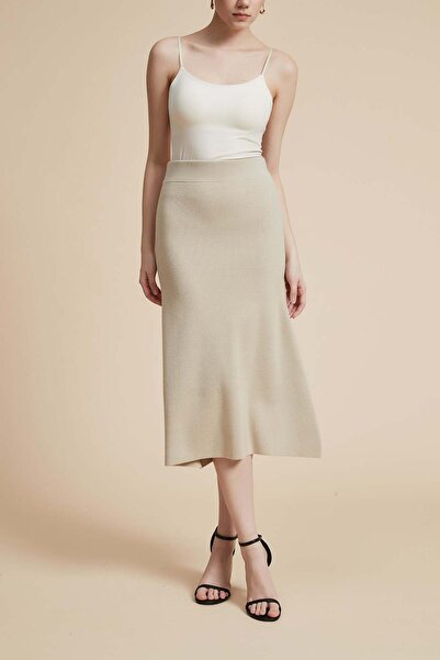 Yola Solid Ribbed Midi Skirt