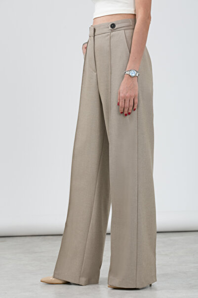 LA PANTE Comfortable Pants with Belt Epaulettes and Button Details, Ribbed Stitching on the Front