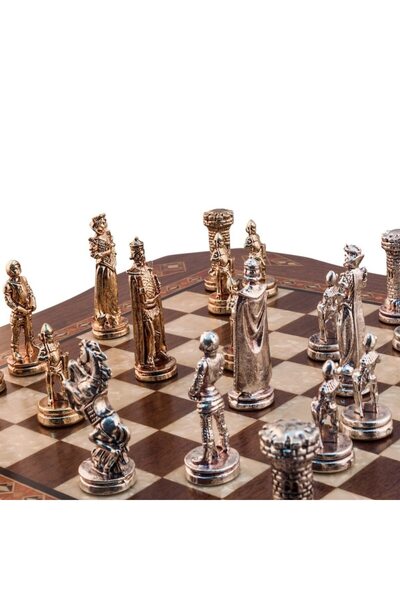 Helena Butterfly Chess Set Made of Beech Wood and Mother-of-Pearl