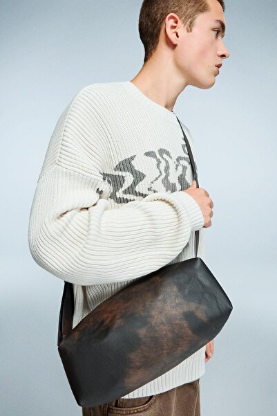 Bershka Çapraz askılı çanta