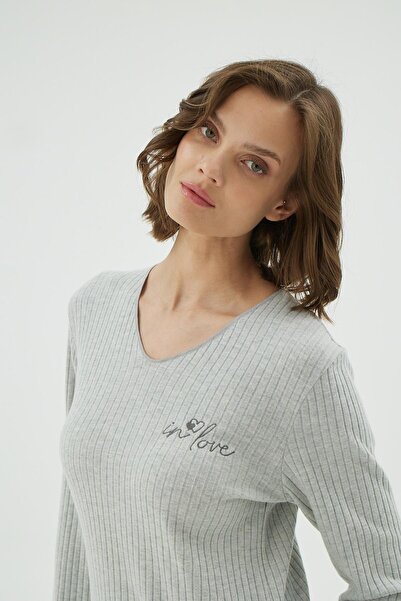 Sevim Women's V-Neck Striped Long Sleeve Gray Pajama Set C4T7N961