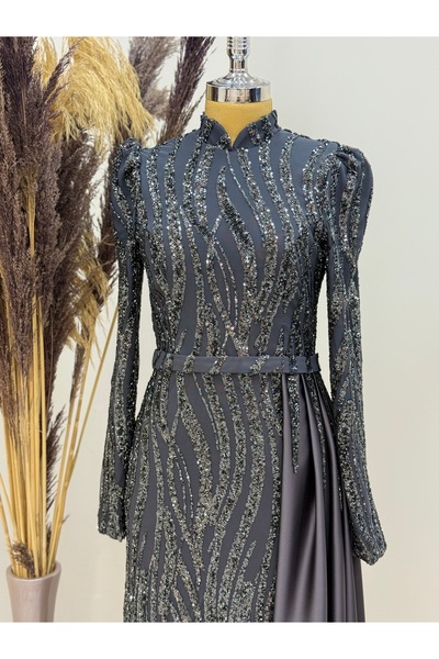 Surikka Βραδινό φόρεμα Eslina με κρεμαστό κρεμαστό στολίδι με χάντρες