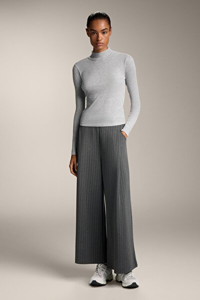 Oysho Lyocell kumaşlı, yüksek yakalı, fitilli tişört