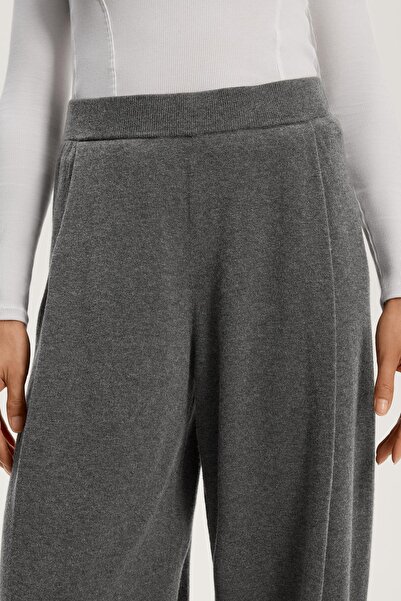 Oysho Cocoon kesim örgü pantolon