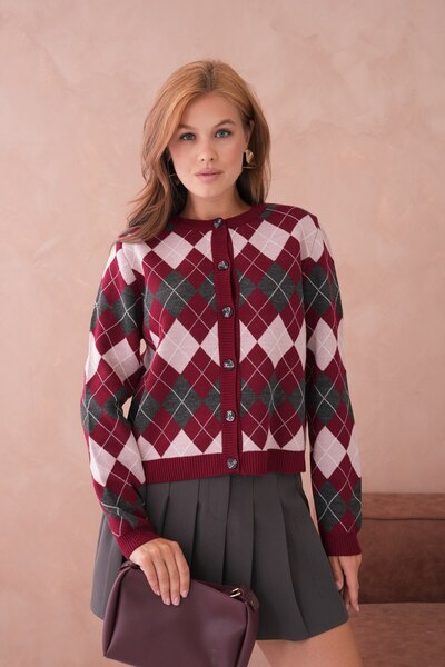 DONNA LISSA Women's Oversize Buttoned Diamond Patterned Knit Cardigan