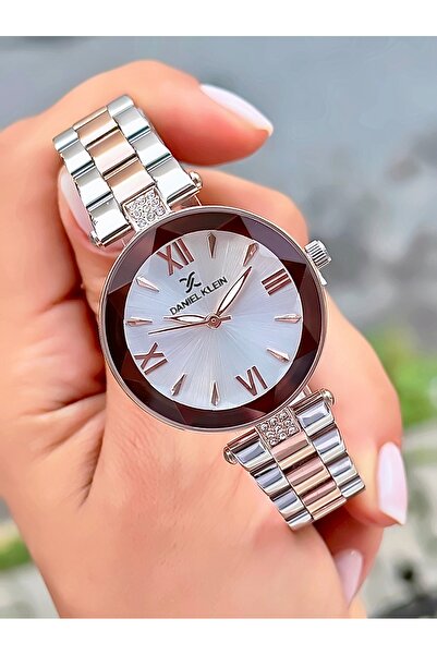 Daniel Klein Cut Glass 3 Atm Water Resistant Steel Band Suitable for Daily Use Women's Wristwatch