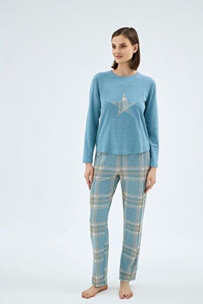 Sevim Women's Long Sleeve Star Pattern Blue Top Plaid Bottom Pajama Set C1T9N961
