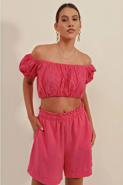 hazelin Women's Dark Pink Carmen Neckline Gathered Waist Ruffled Strapless Blouse Hzl23S-Bd104811