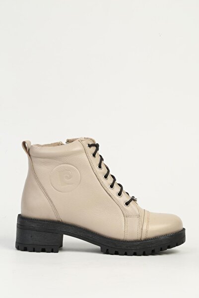 Pierre Cardin أحذية نسائية كريمية اللون