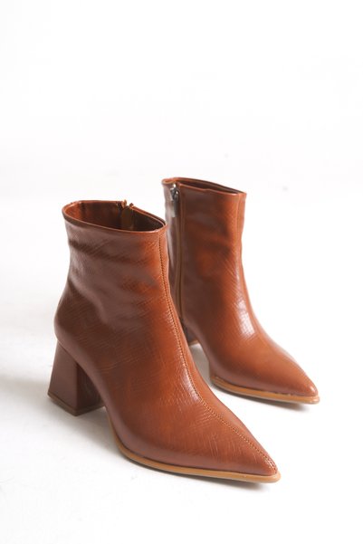Shoesers Women's Special Design Tan Snake Patterned Thick Heeled Zippered Pointed Toe Boots