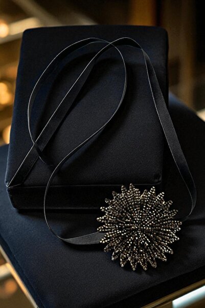 PETEK AKSESUAR PARLAK TAŞLI ÇİÇEK CHOKER KOLYE