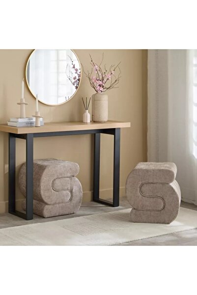 Generic Ottoman made of fine fabric