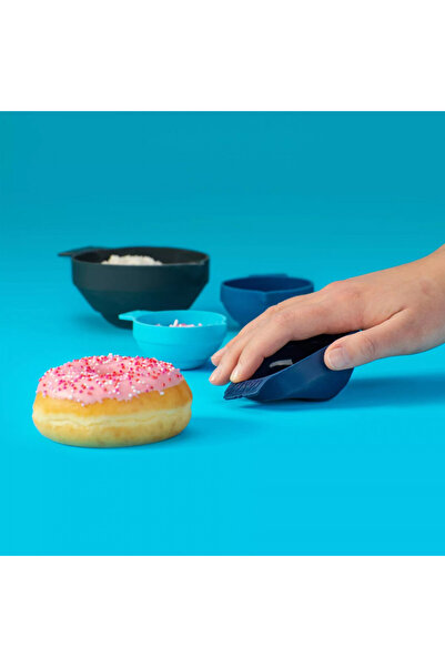 Tasty Set of 4 foldable measuring cups 678407, 4 sizes, Silicone, Multicolored