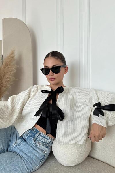 bb butik basic Kurdeleli Triko Kazak T3435