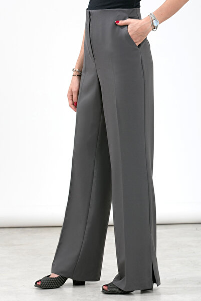 LA PANTE Zippered Cuffed Trousers with Slit at the Leg