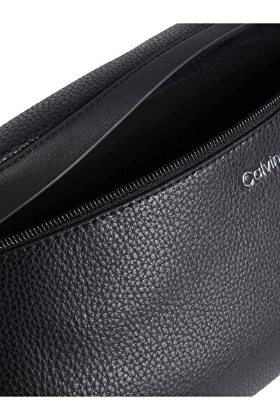 Calvin Klein Men Black Must Waistbag