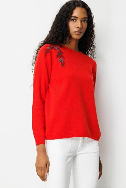 Desen Triko Women's Crew Neck Shoulder Embroidered Wool Sweater Coral