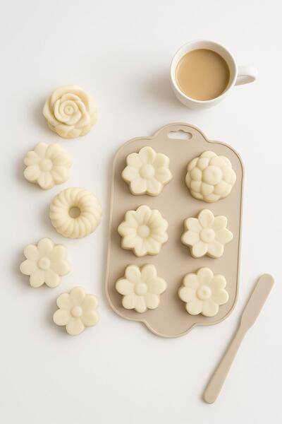 EWs Silicone Cake and Chocolate Mold 6-Piece Cream Color Pastry Dessert Muffin Mold