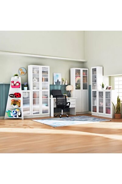 Generic Frankfurt's 5-story corner library