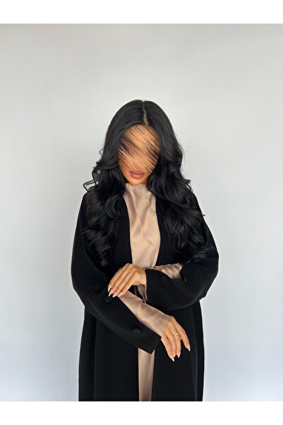 outline Black abaya with a free inner dress in earthy color