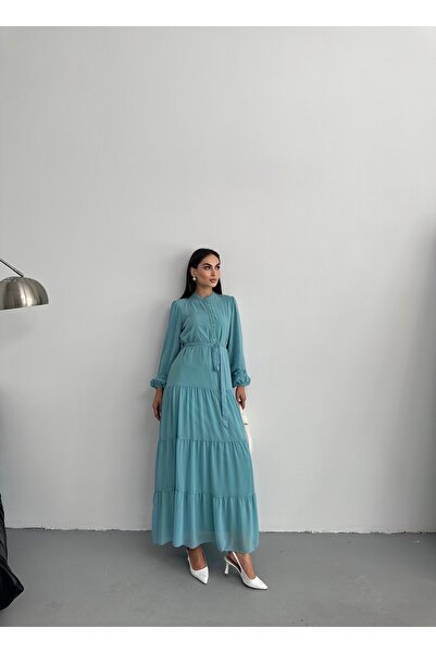 Swan Woman Firfir Dress with Skirt and Ribbed Detail