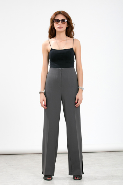 LA PANTE Zippered Cuffed Trousers with Slit at the Leg