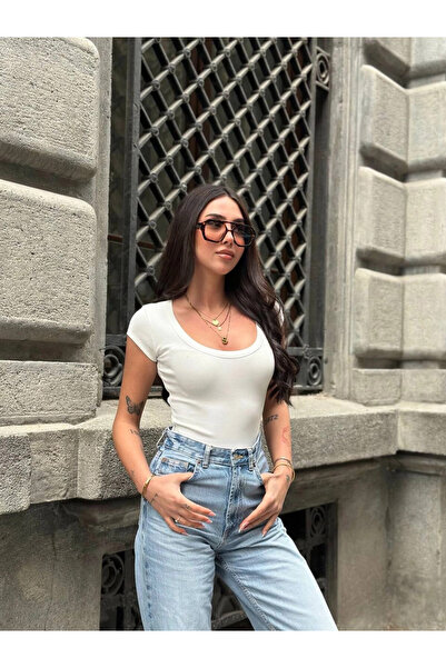 hazelin Γυναικείο μπλουζάκι με λευκό οβάλ λαιμόκοψη HZL25S-ZK11681