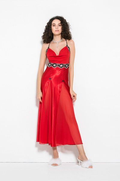 Stylish Women's sleep set containing a dress and a sleeveless robe with a beautiful and modern design