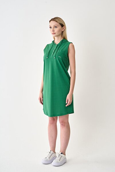 odelon Rochie verde piqué cu glugă pentru femei