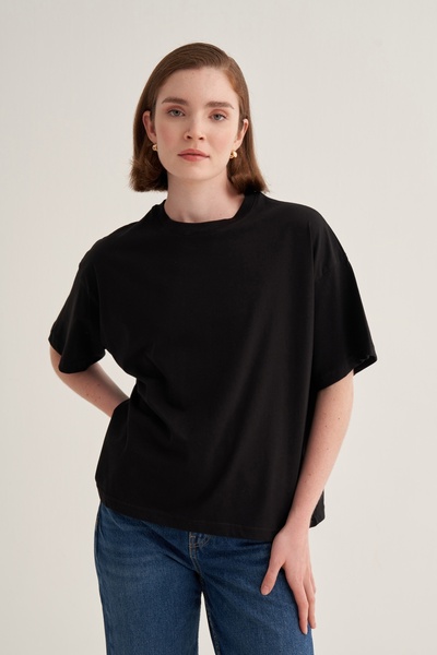 EBU Prive Women's Oversize T-Shirt Black