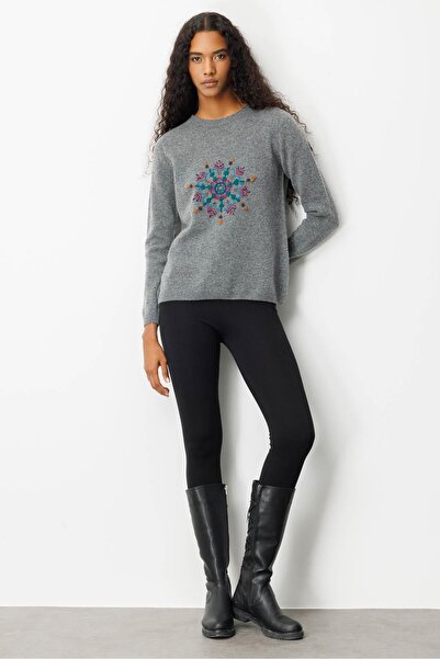 Desen Triko Women's Crew Neck Snowflake Embroidered Wool Sweater Smoked