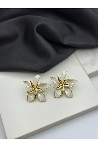 Unzilee White Enamel Floral Gold Detailed Design Stylish Earrings