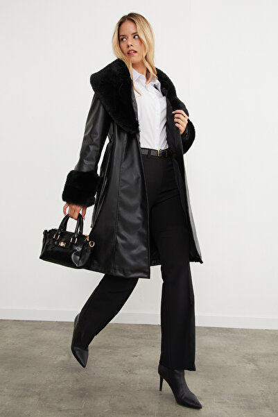 Fulla Moda Yakalı Ve Manşetli Suni Deri Mont