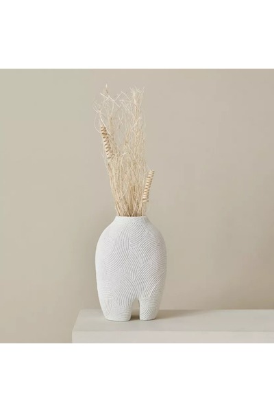 Generic Assorted dried herbs in a paper tray - 60 cm