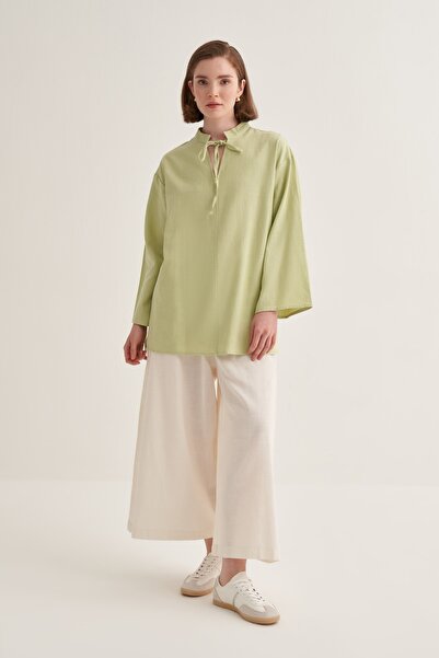 EBU Prive Women's Organic Cotton V-Neck Blouse Light Green
