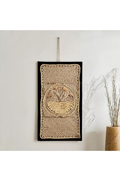 Generic Jute and Shell Wall Decor - 40 x 23 cm