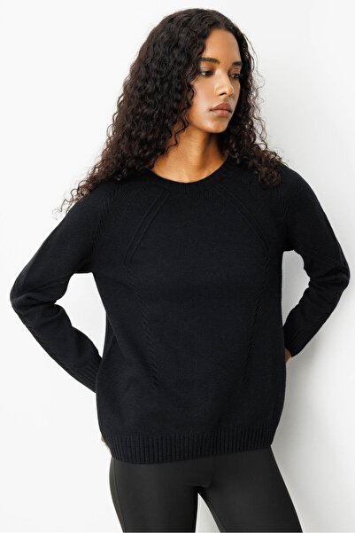 Desen Triko Women's Crew Neck Front and Mid-Sleeve Hair Knit Wool Sweater Black
