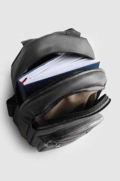 La La'Graccio Paris La'Graccio Paris Women's Nales Donma Faux Leather Backpack Claret Red