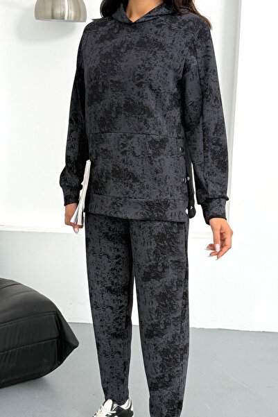 Ded COLLECTION Women's Tie-Dye Patterned Hooded Modal Set with Kangaroo Pocket and Snap Detail