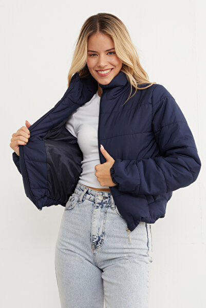 Fulla Moda Beli Lastikli Kısa Şişme Mont