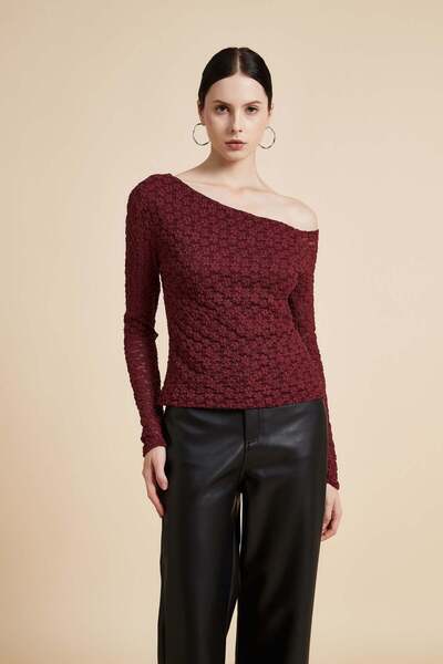 Yola Embroidered Long-Sleeve Top