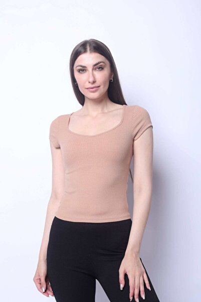 mica Fitted Short-Sleeve Top