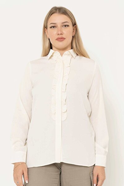 Yola Solid Buttoned Sleeveless Top