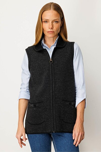 Desen Triko Women's Polo Neck Embroidered Wool Vest Black