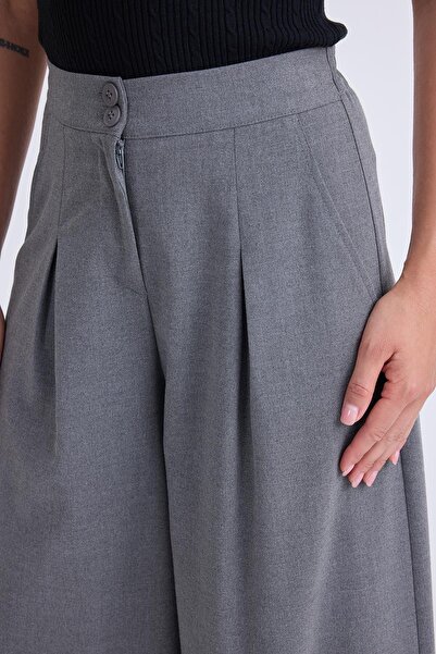 Vitrin Two-Button Elastic Waist Pleated Trousers
