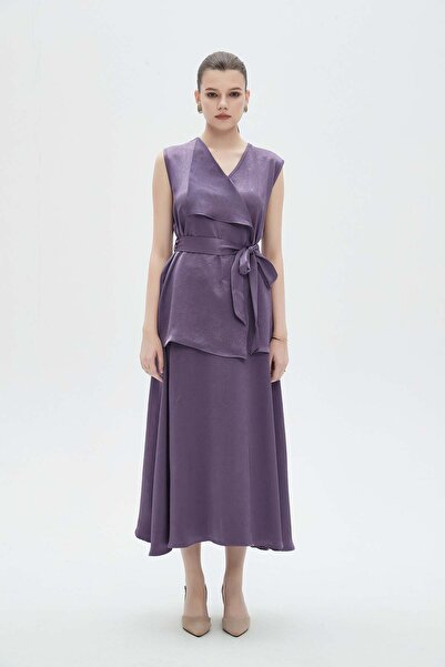 mica Solid V-Neck Sleeveless Top