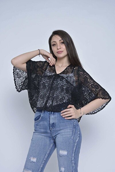 Nichii Lace Oversized Top