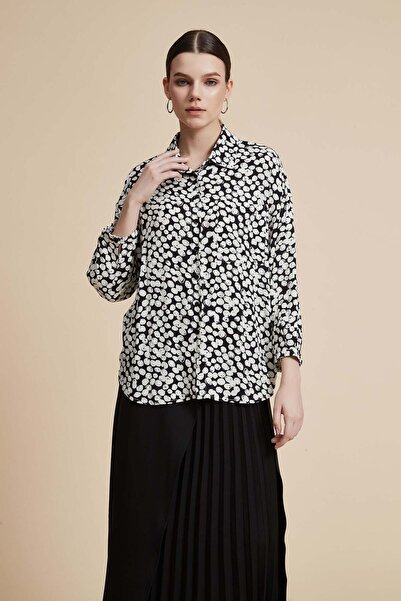 Yola بلوزة منقطّة بأكمام طويلة